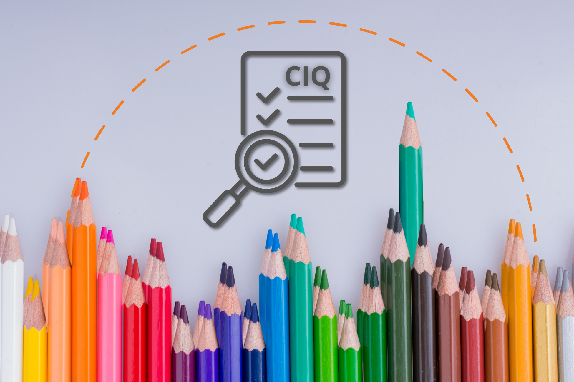 Imagem de lápis de cor enfileirados montando a imagem de um gráfico para simbolizar a gestão da qualidade laboratorial.